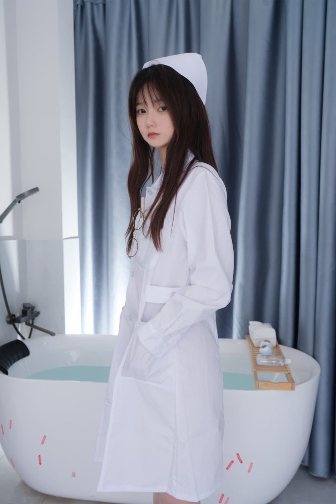 图片[4]-紧急企划 小恩 高清视频写真合集下载 | 明日香、体操服、碎花裙等定制艺术作品